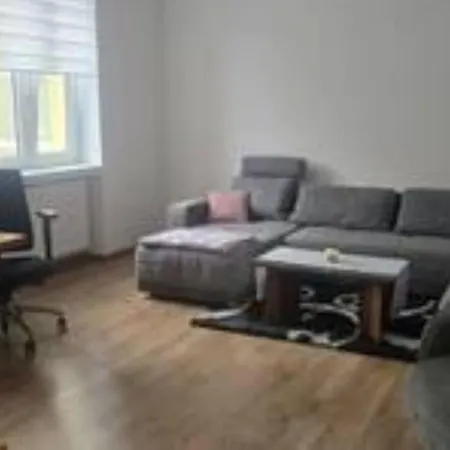 דירה Schoene Vollausgestattete Gaestewohnung Direkt In Der Gartenstadt Und Naehe Geiseltalsee 2402