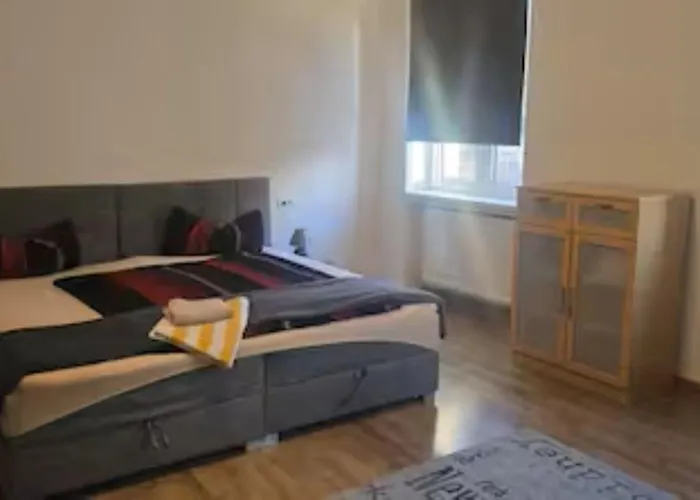 Apartamento Schöne Vollausgestattete Gästewohnung Direkt In Der Gartenstadt Und Nähe Geiseltalsee Für 1 Person 2402 Leuna